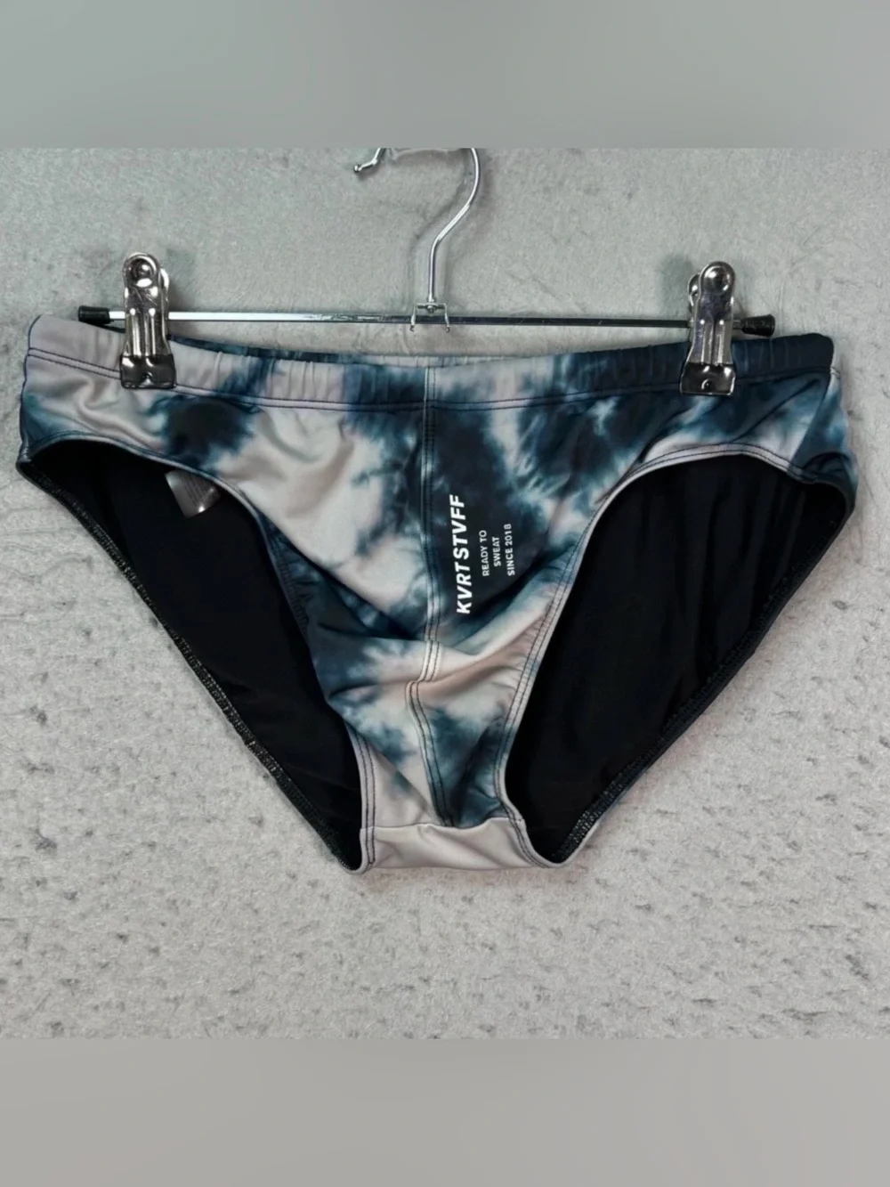KVRT STVFF Size Medium Tie-Dye Swim Brief Speedo Bikini Beach Pool Men Menswear